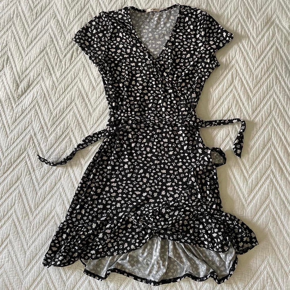 Francesca’s Floral Dress